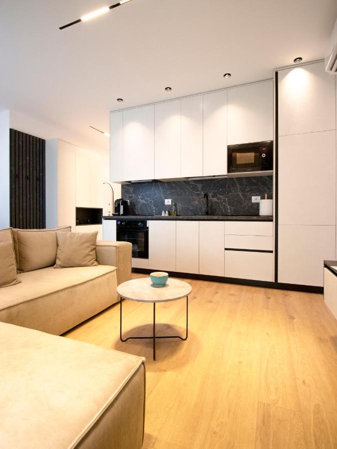 Bed and Breakfast Luxury Rooftop 23 Тирана Экстерьер фото