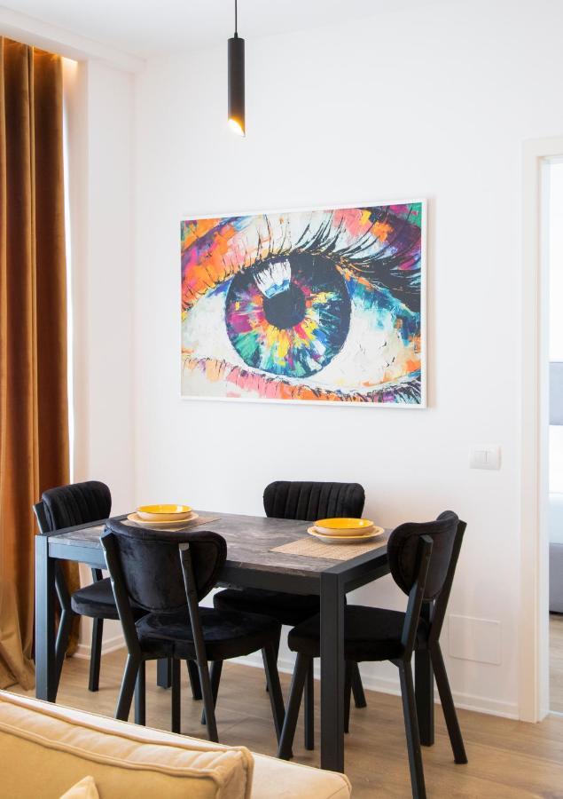 Bed and Breakfast Luxury Rooftop 23 Тирана Экстерьер фото