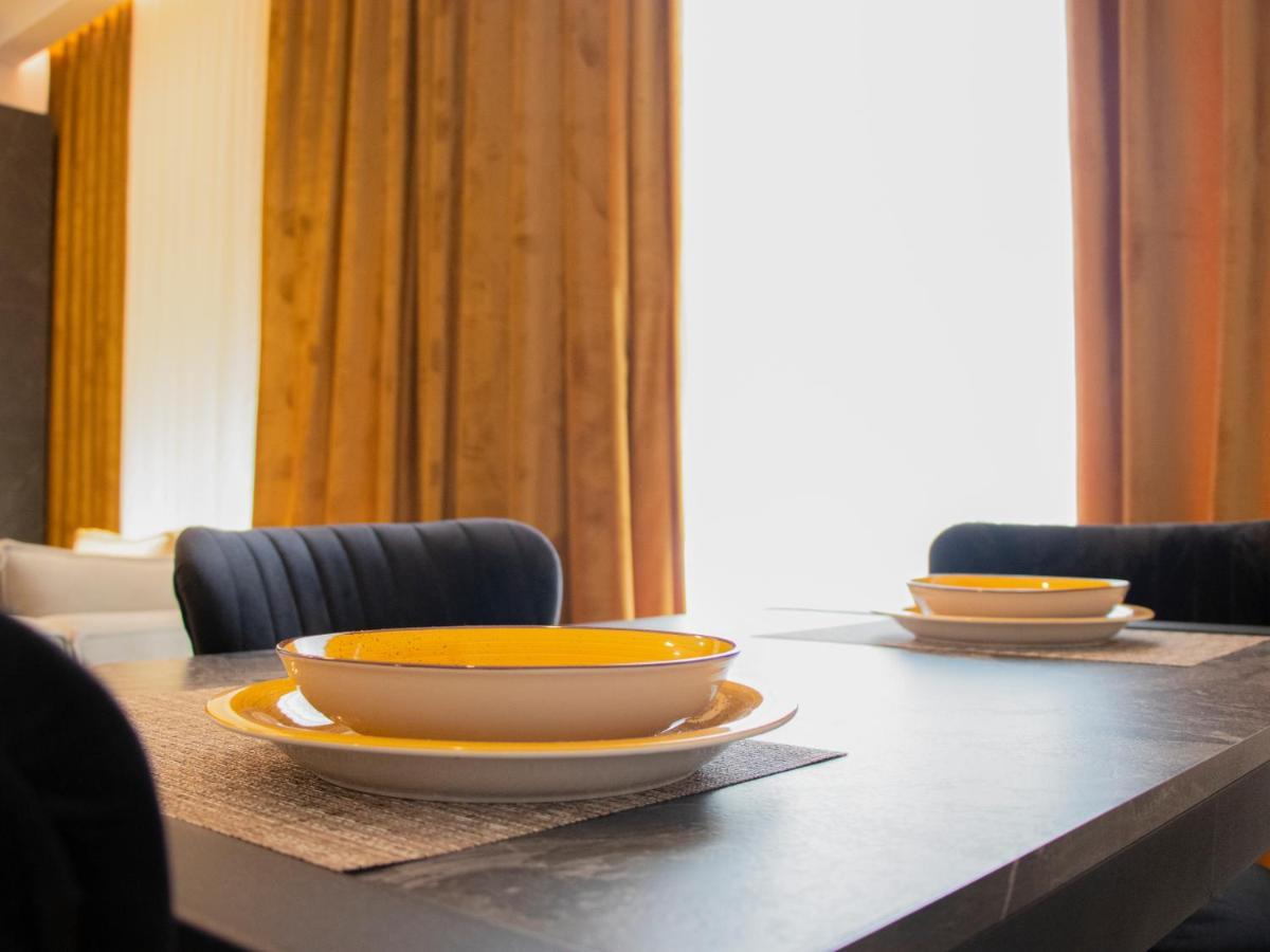 Bed and Breakfast Luxury Rooftop 23 Тирана Экстерьер фото