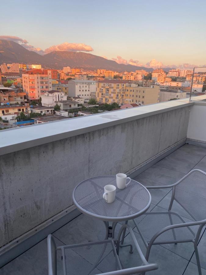 Bed and Breakfast Luxury Rooftop 23 Тирана Экстерьер фото